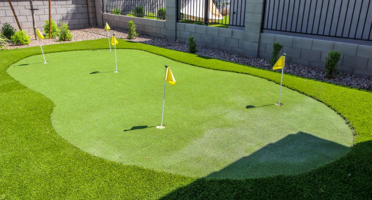 Backyard Putting Green Installation Dallas